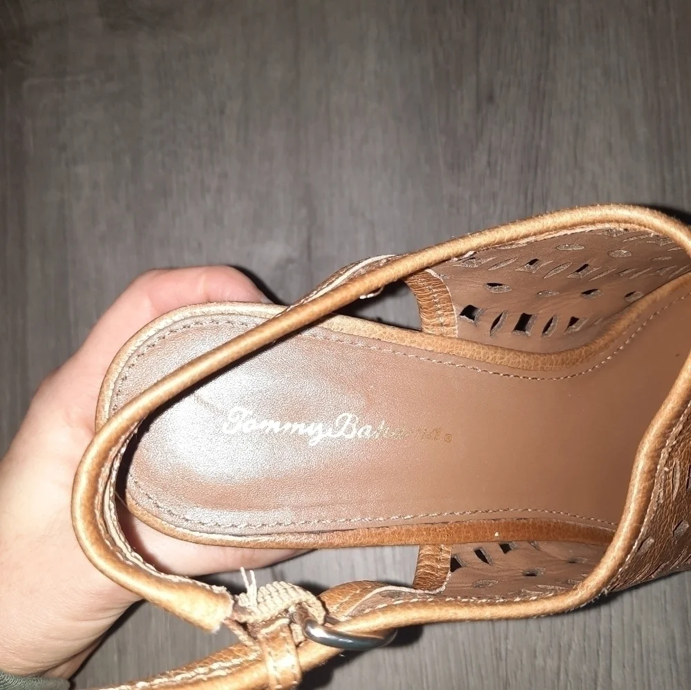 Tommy Bahama Cayman Slingback Leather Cutout Wedge Heels